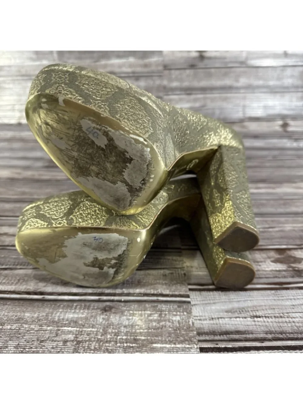 Stella McCartney Gold Metalic Brocade Platform Pumps Size 38.5 mspr $975 Italy